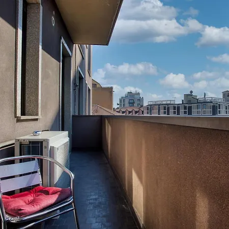 Joivy Vibrant 2bed With Balcony Apartamento