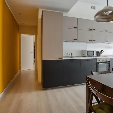 Joivy Vibrant 2bed With Balcony Milán