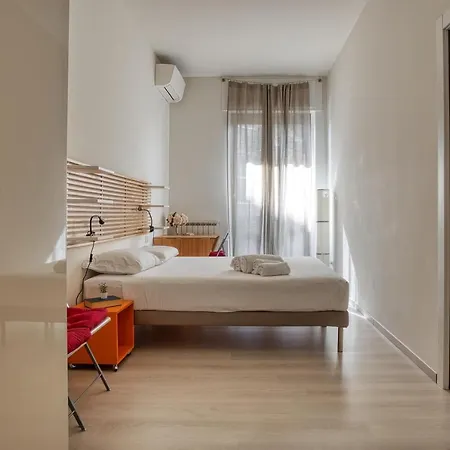 Joivy Vibrant 2bed With Balcony Milán