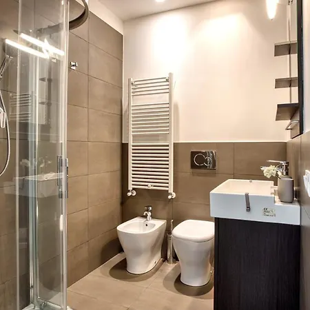 Joivy Vibrant 2bed With Balcony * Milán